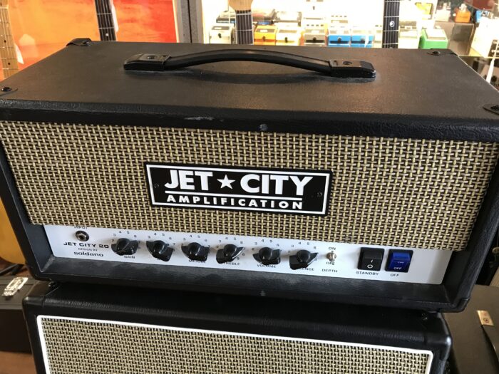 Jet City 20 HV and 2×12 245V cab