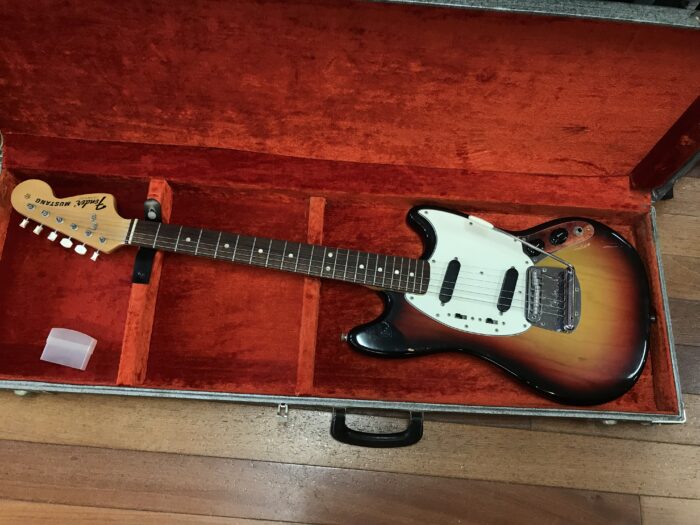 1972 Fender Mustang